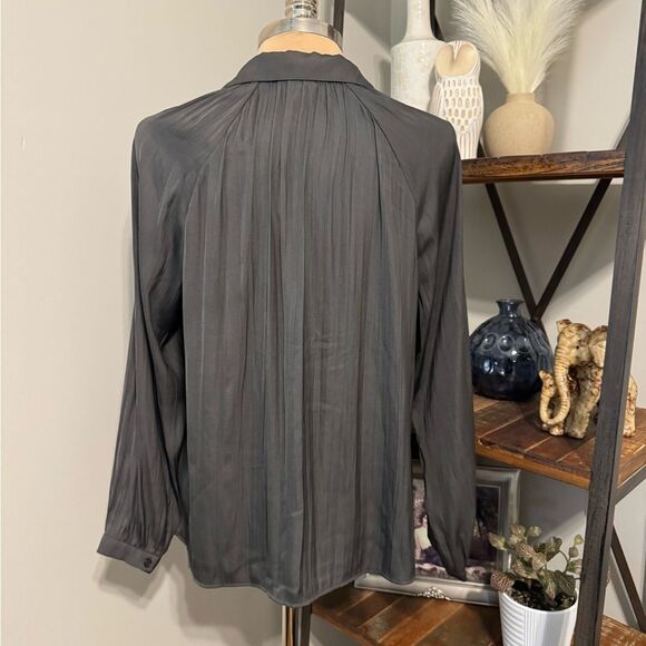 SANCTUARY Gray Collared Long Sleeve V-Neck Top Blouse Women’s Size SMALL Career - Picture 2 of 9